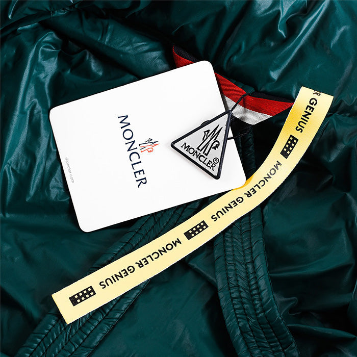 MEN MONCLER DOWN JACKET MCL211